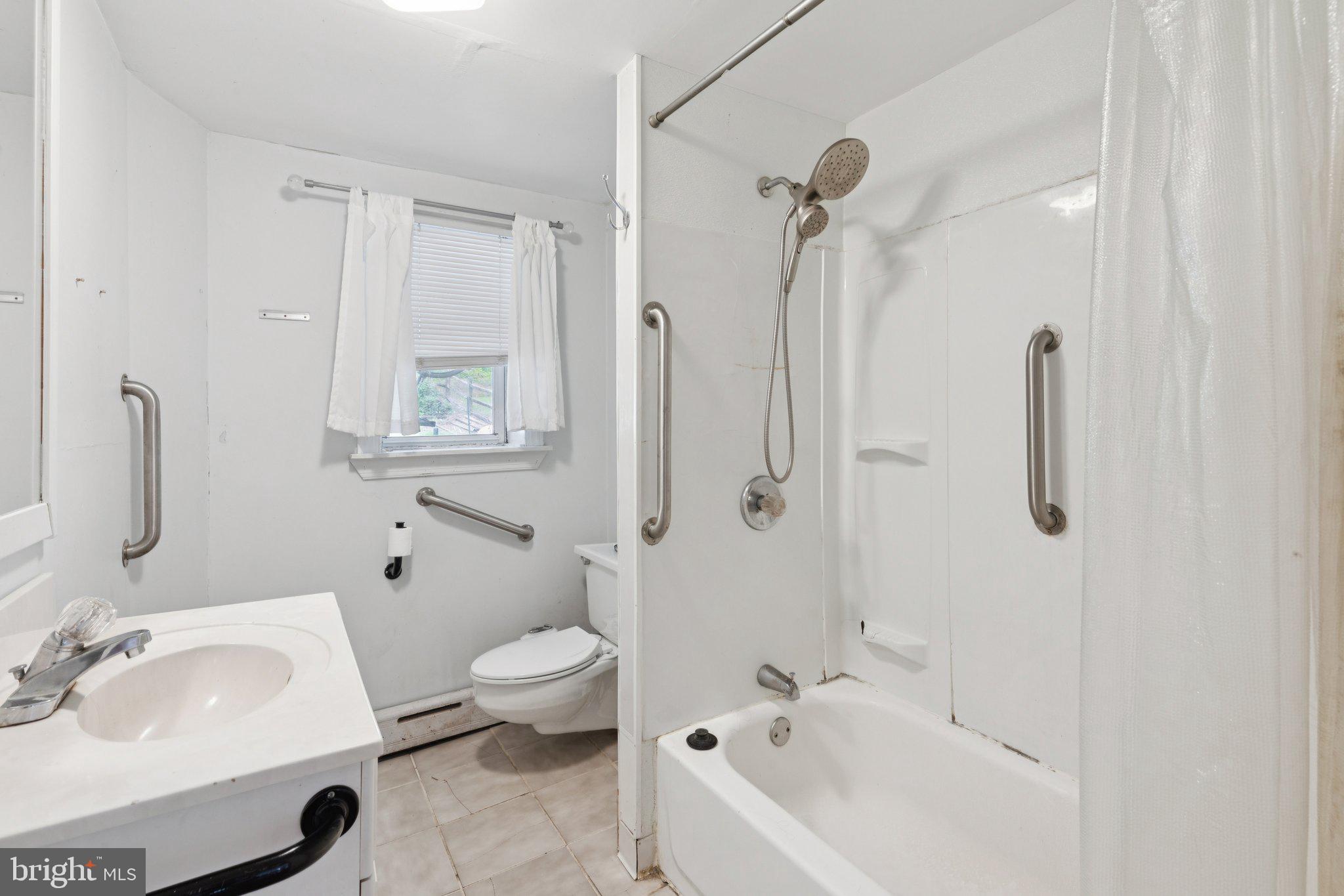 220 JEFFERSON STREET