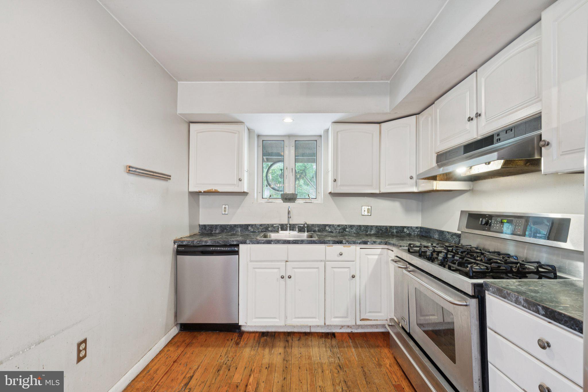 220 JEFFERSON STREET