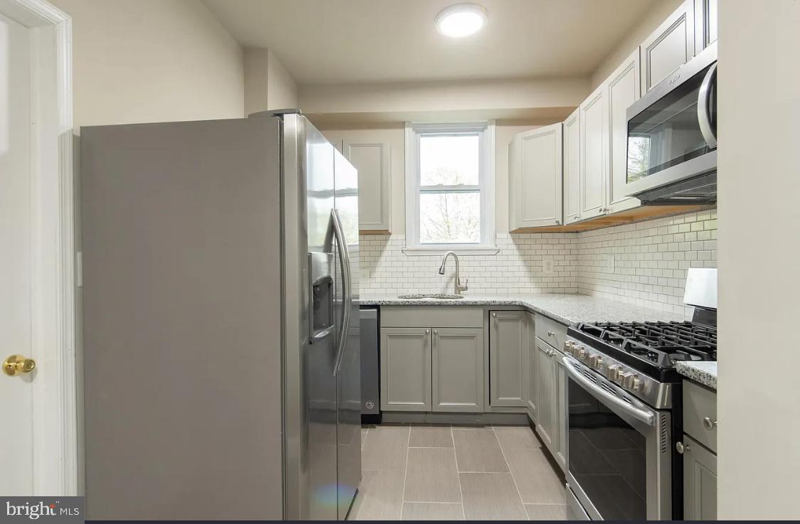 115 MONTGOMERY AVENUE 2