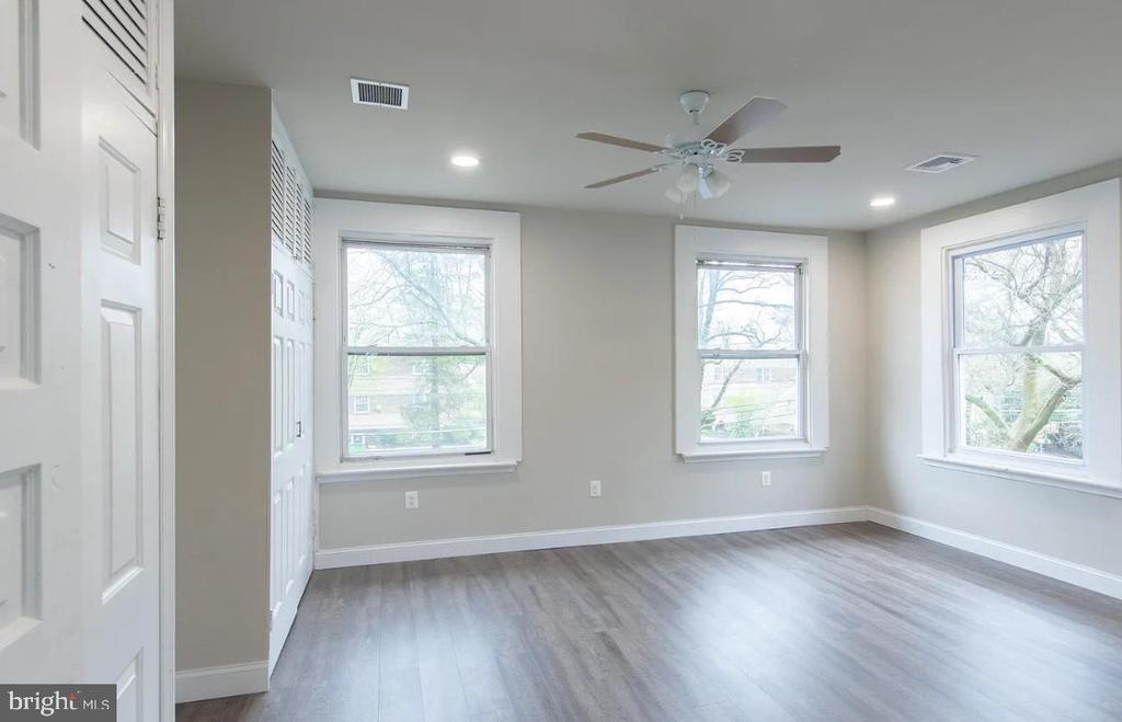 115 MONTGOMERY AVENUE 2