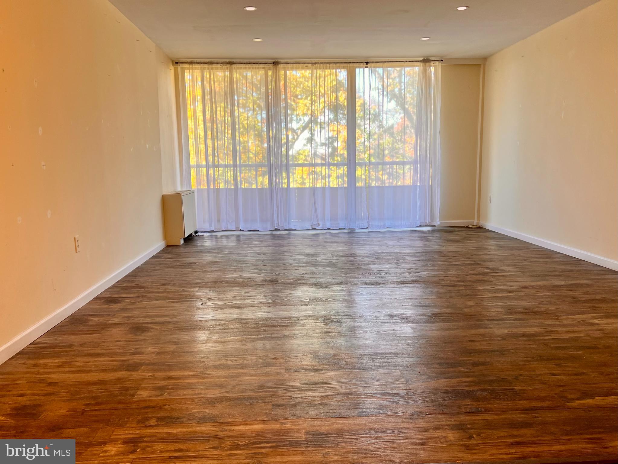 100 WEST AVENUE 418-S