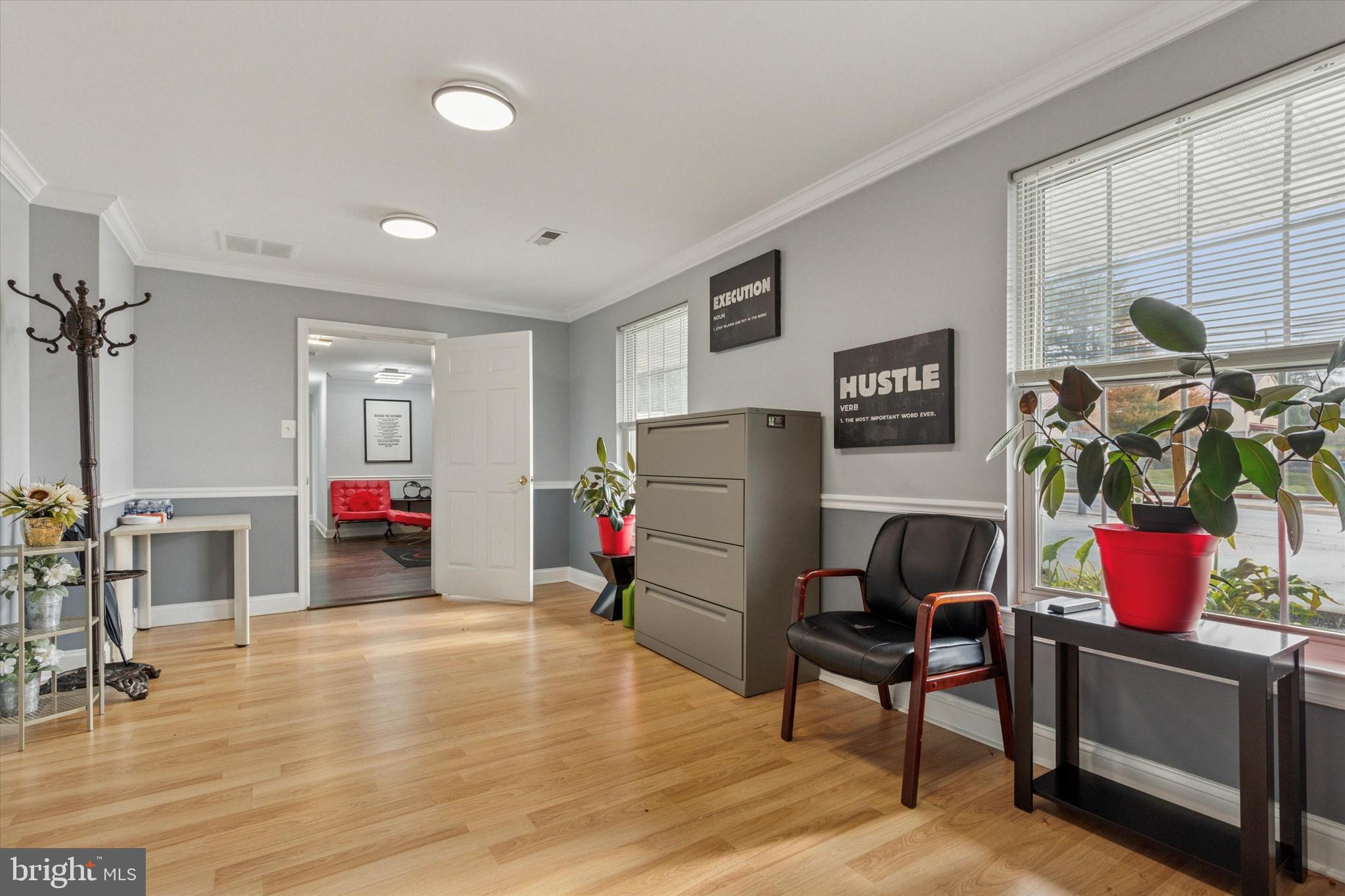 239 W GERMANTOWN PIKE