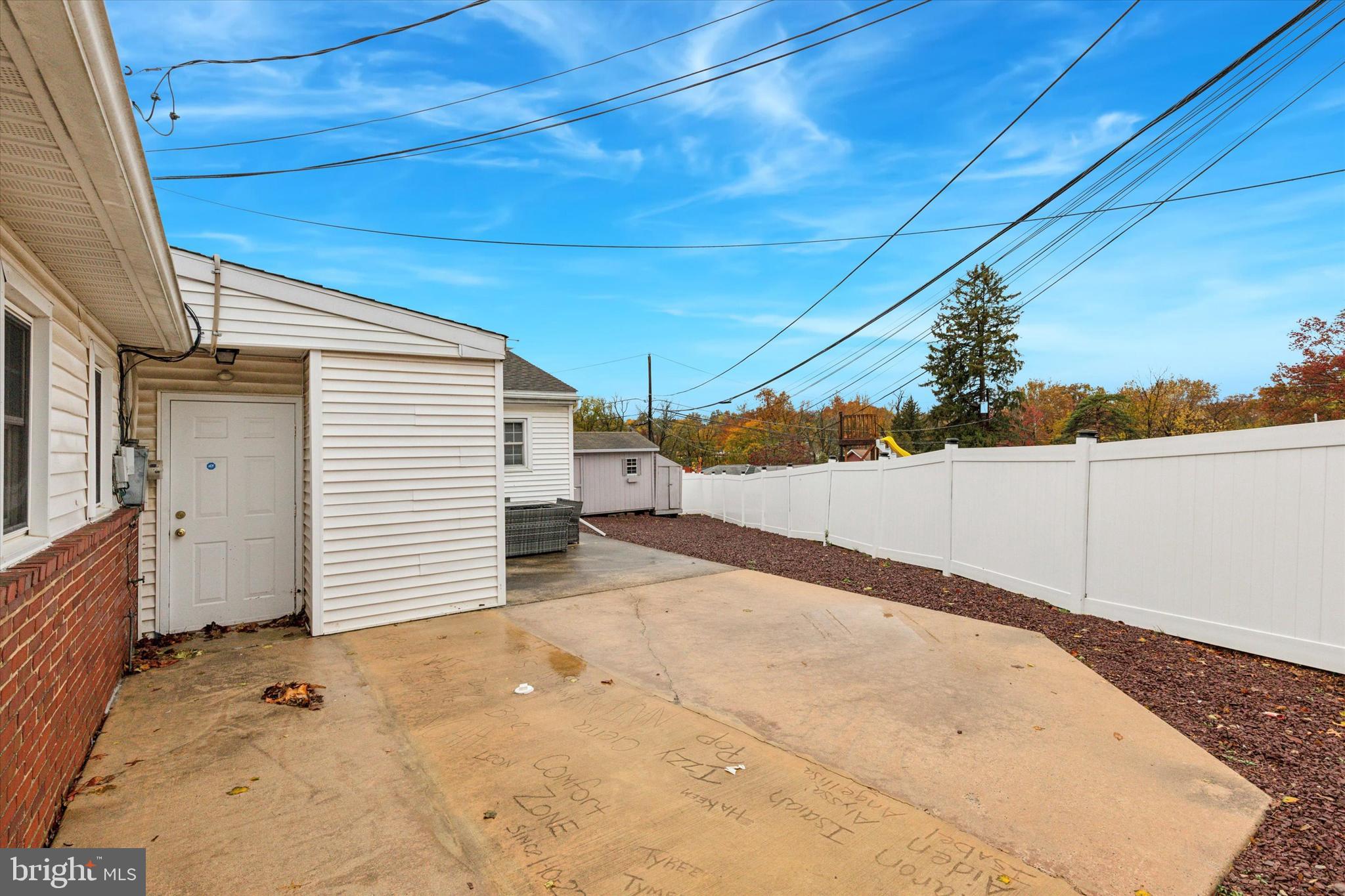 239 W GERMANTOWN PIKE