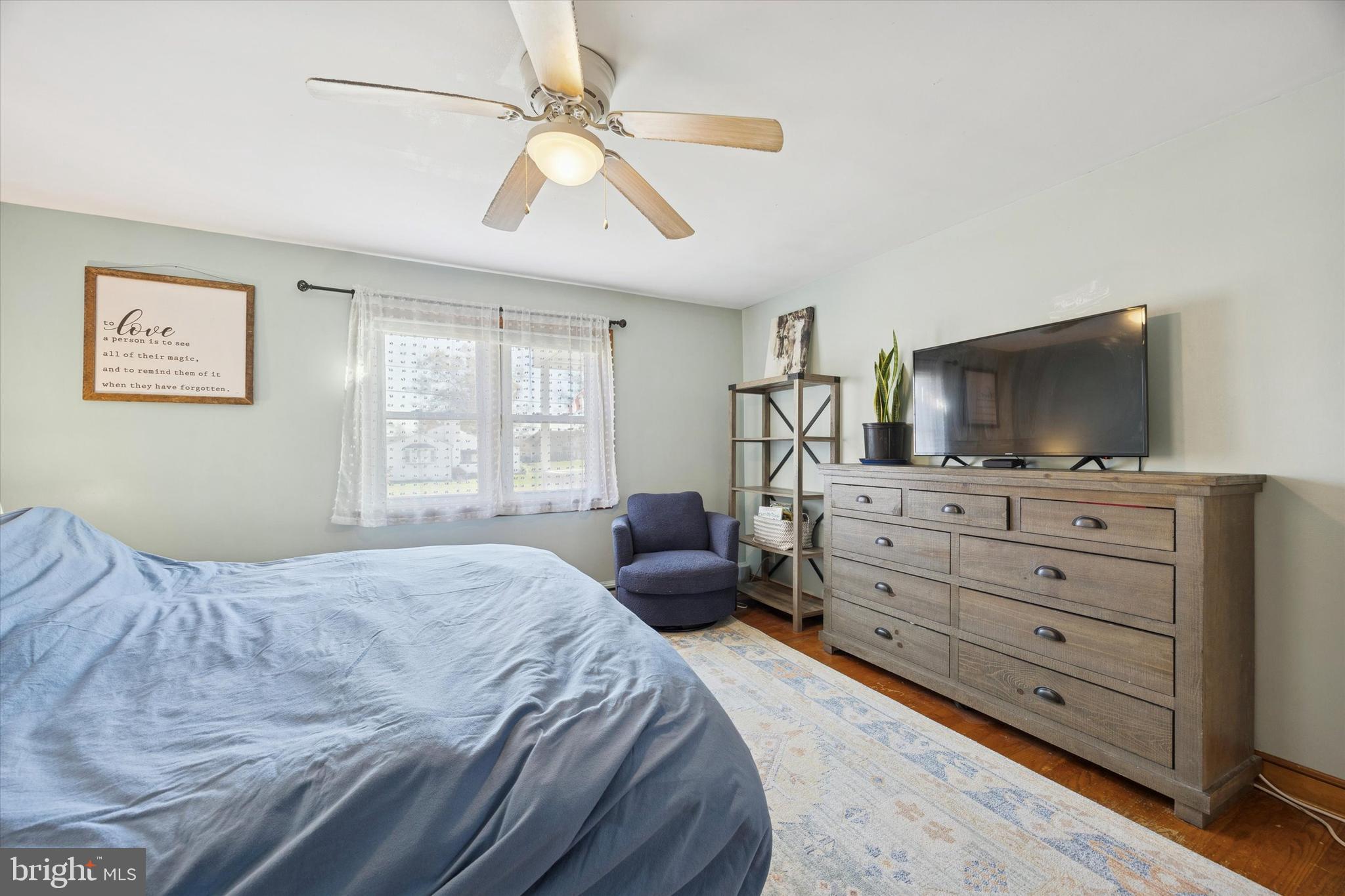 2951 N CHARLOTTE STREET