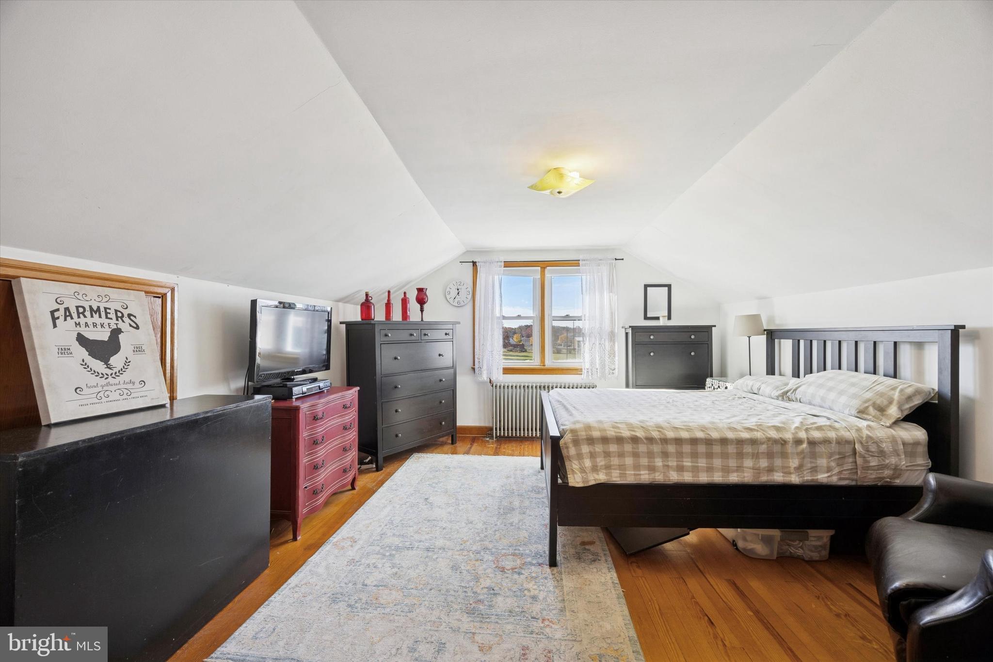 2951 N CHARLOTTE STREET