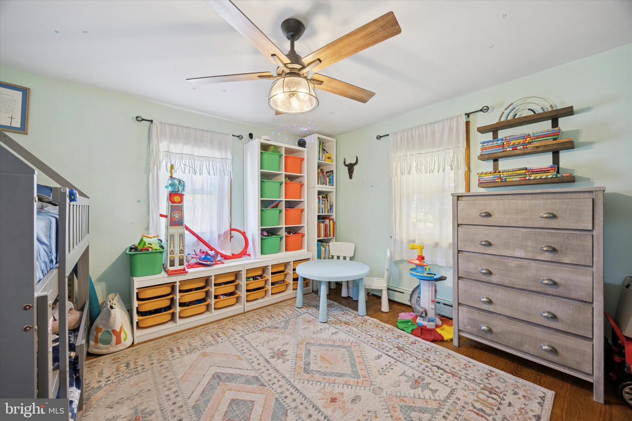 2951 N CHARLOTTE STREET