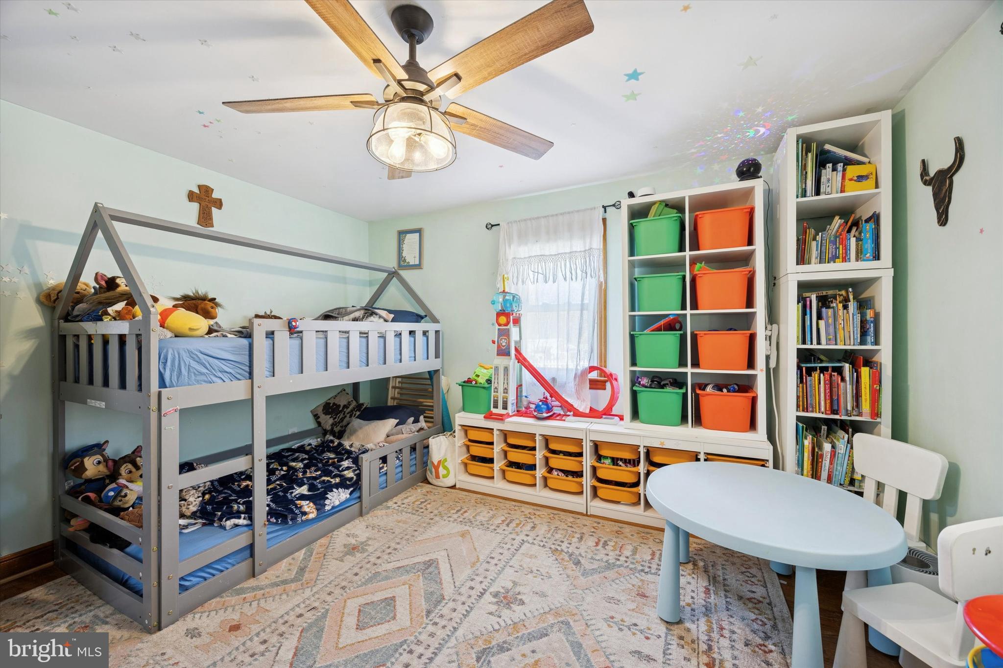 2951 N CHARLOTTE STREET