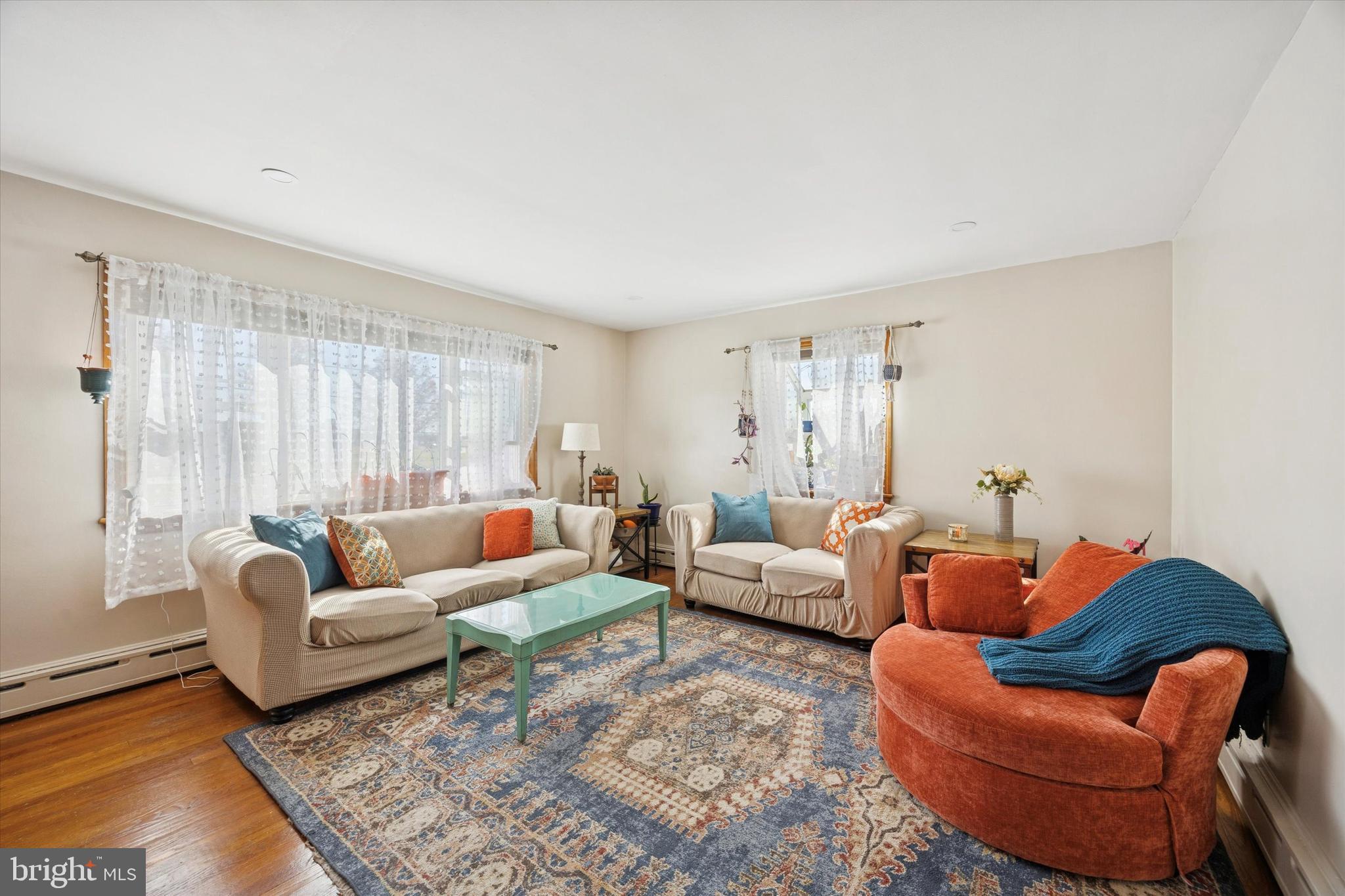 2951 N CHARLOTTE STREET