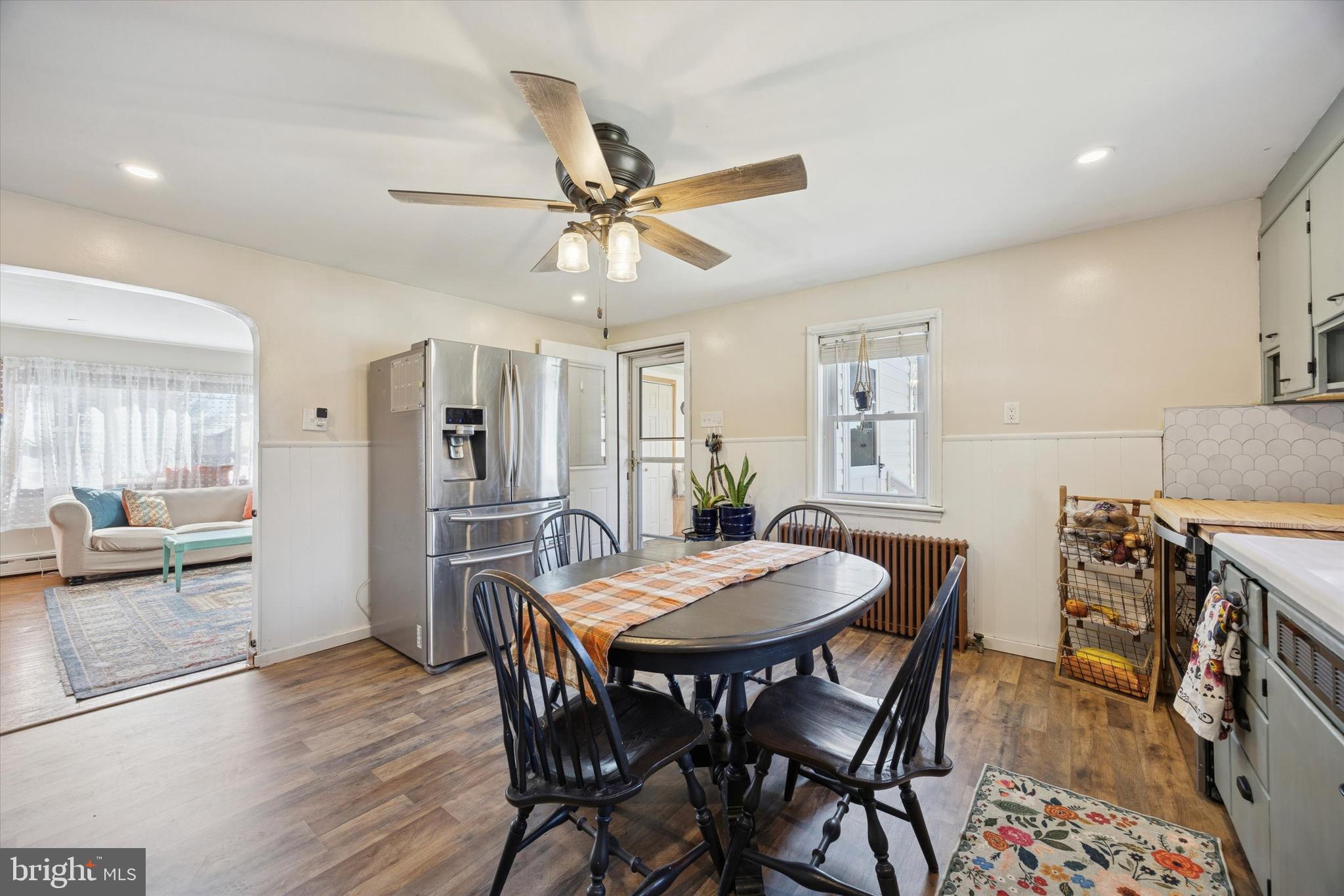 2951 N CHARLOTTE STREET