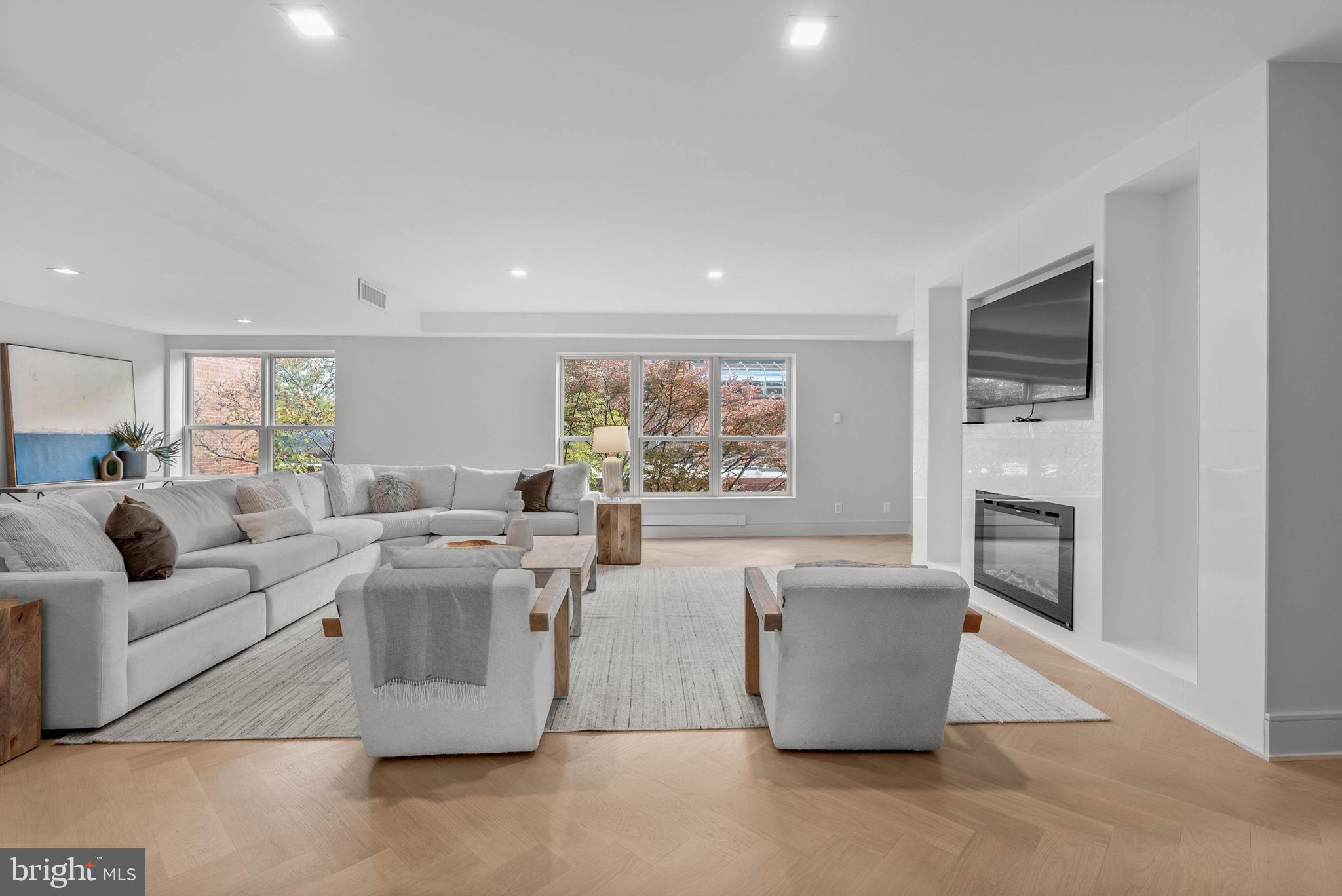 101 CHESWOLD LANE 2-F