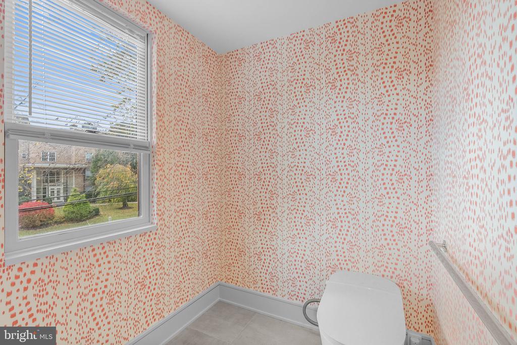 101 CHESWOLD LANE 2-F