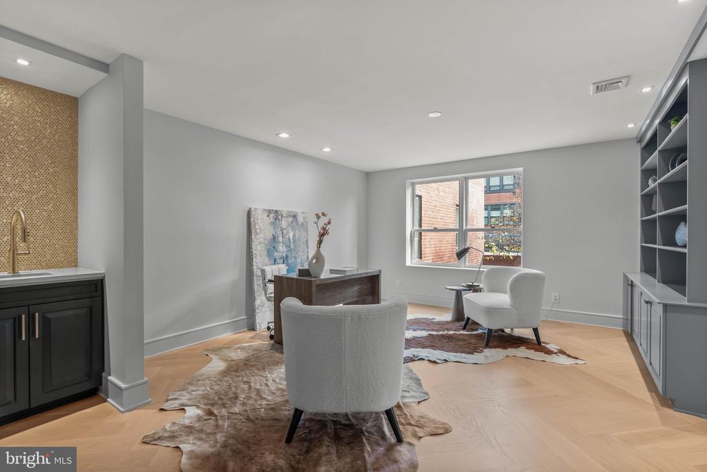 101 CHESWOLD LANE 2-F