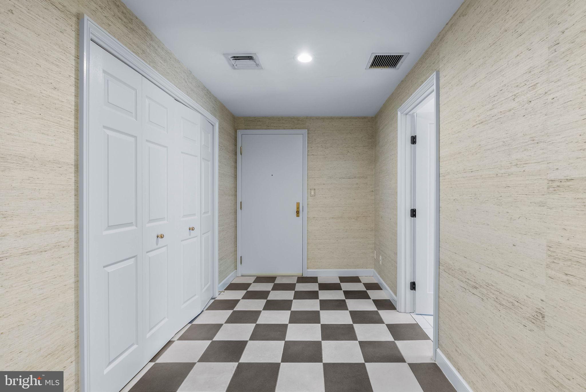 101 CHESWOLD LANE 2-F