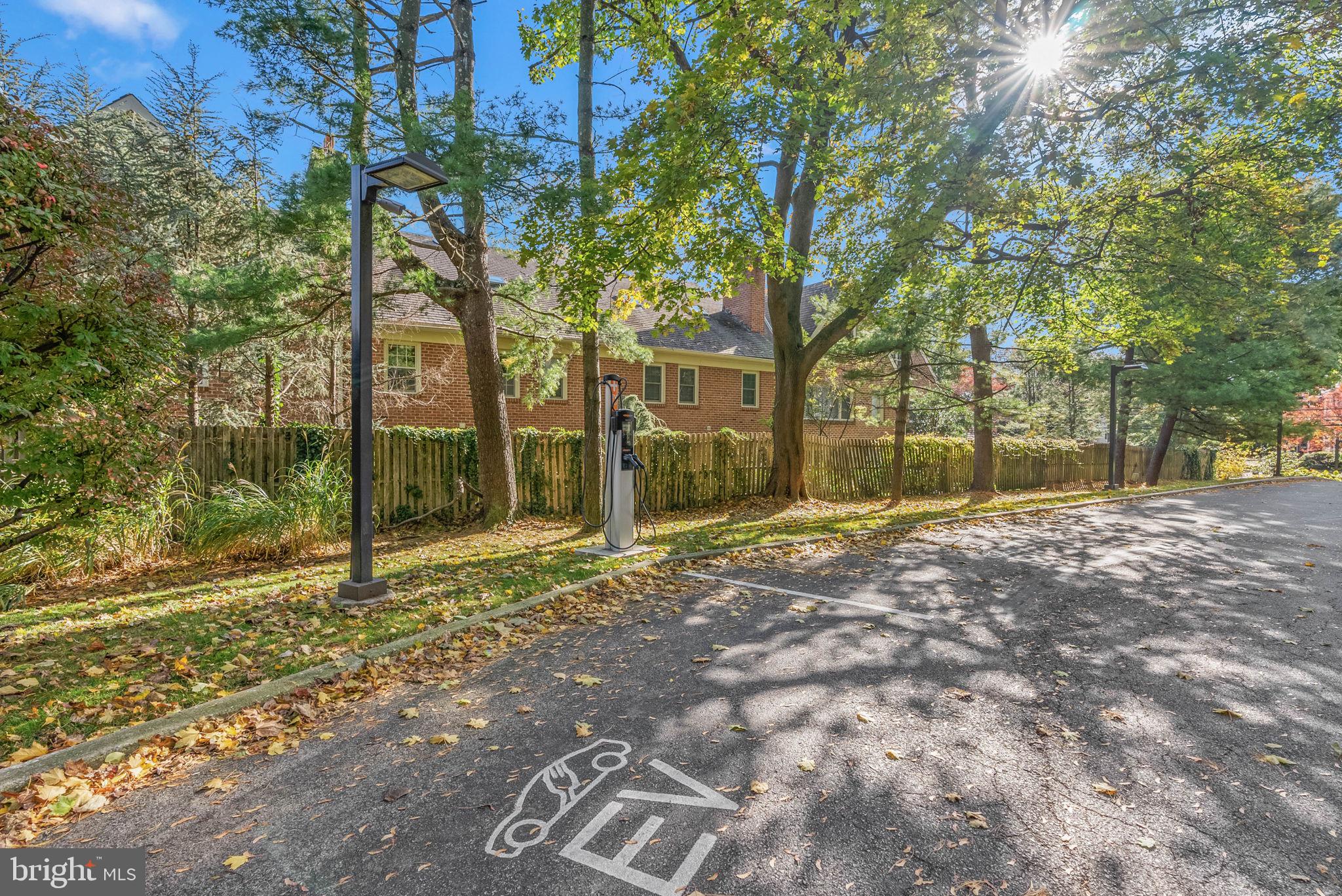 101 CHESWOLD LANE 2-F