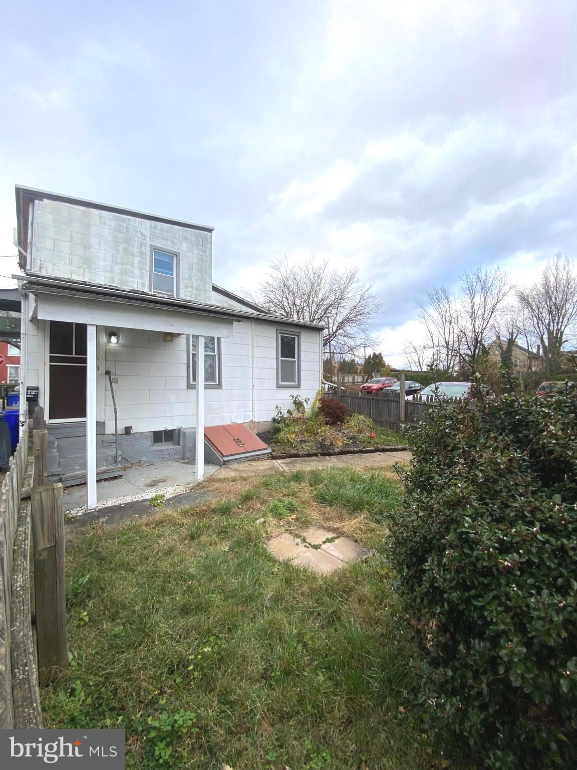 64 S EVANS STREET UNIT 2