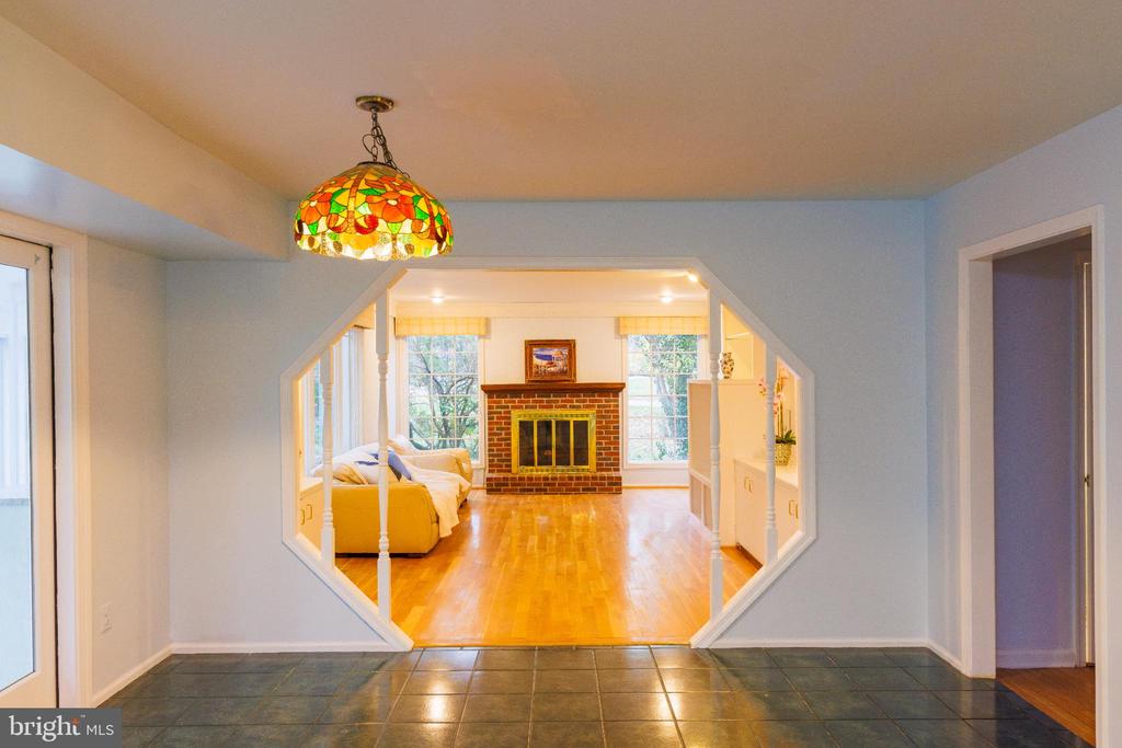 1536 FULTON DRIVE