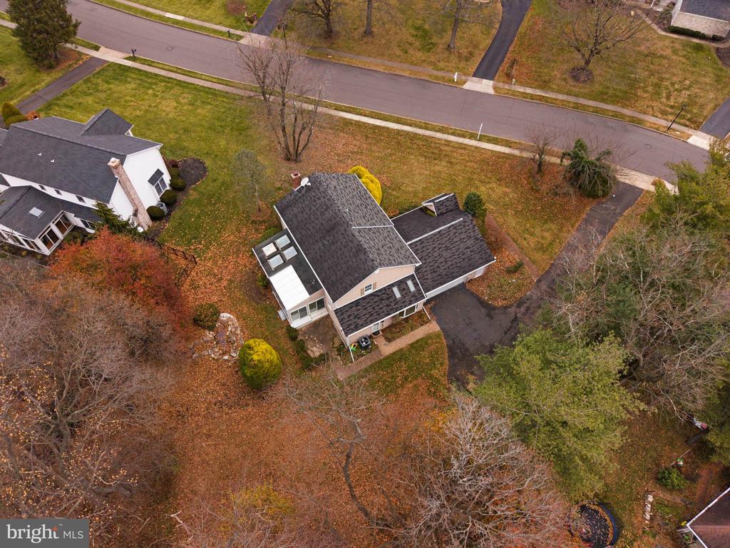 1536 FULTON DRIVE