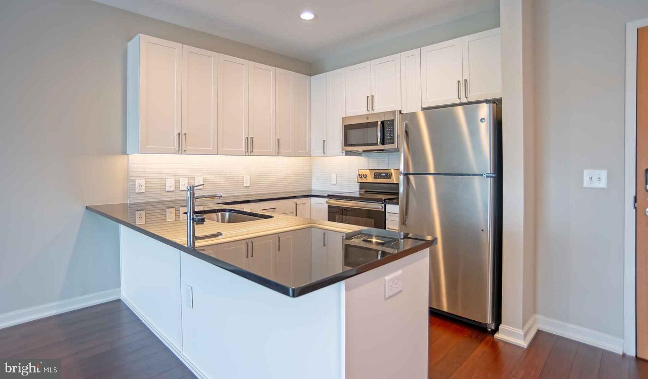 24 CRICKET AVENUE 2B-509