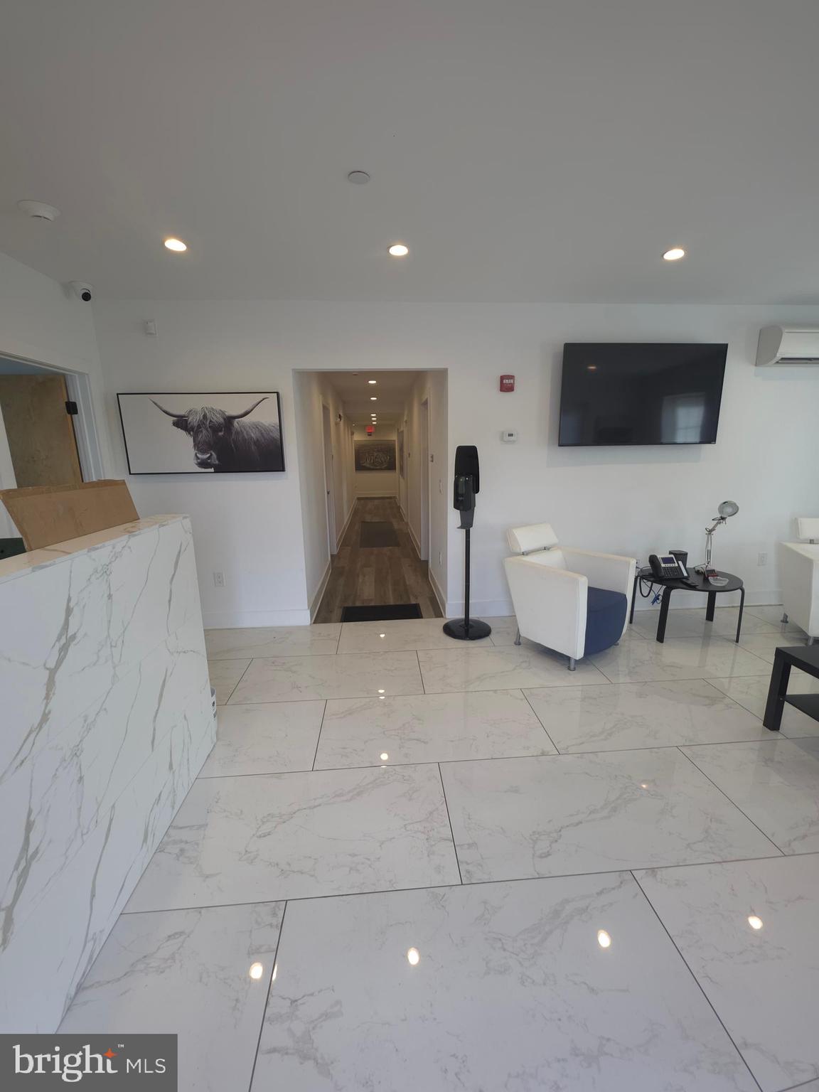 1300 E MERMAID LANE A