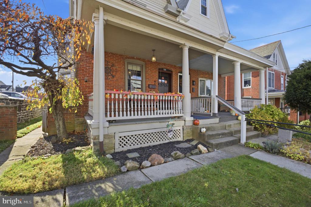524 GREENWOOD AVENUE