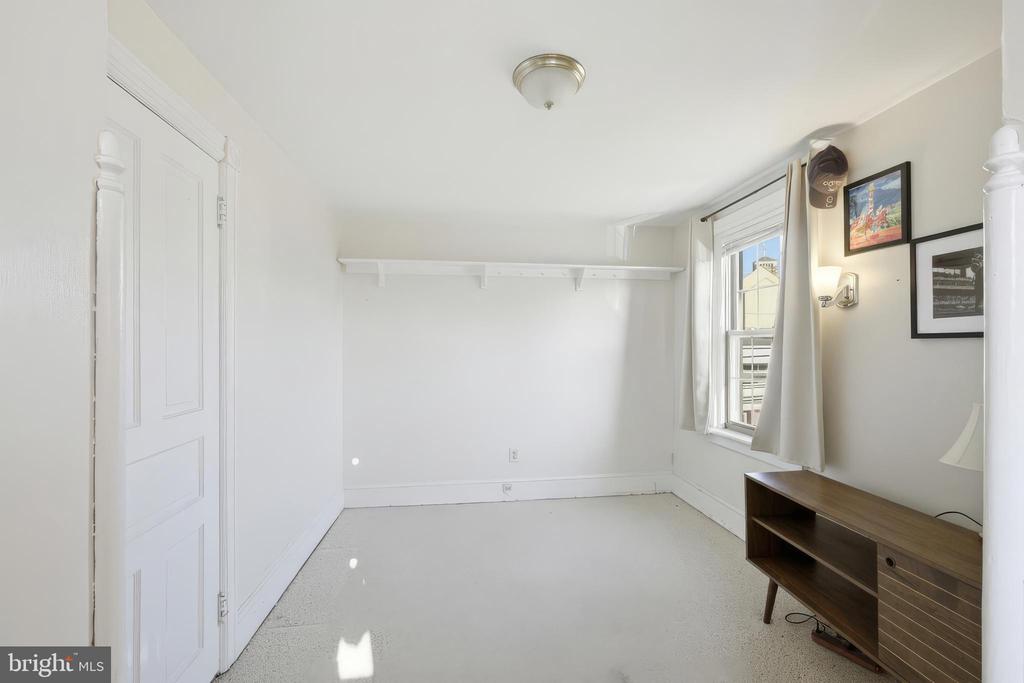 524 GREENWOOD AVENUE