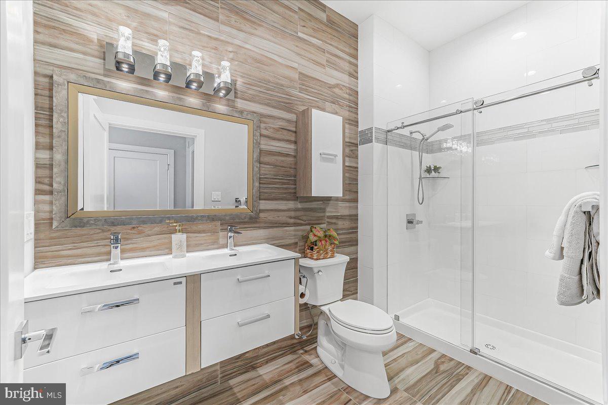 537 APPLE STREET 302