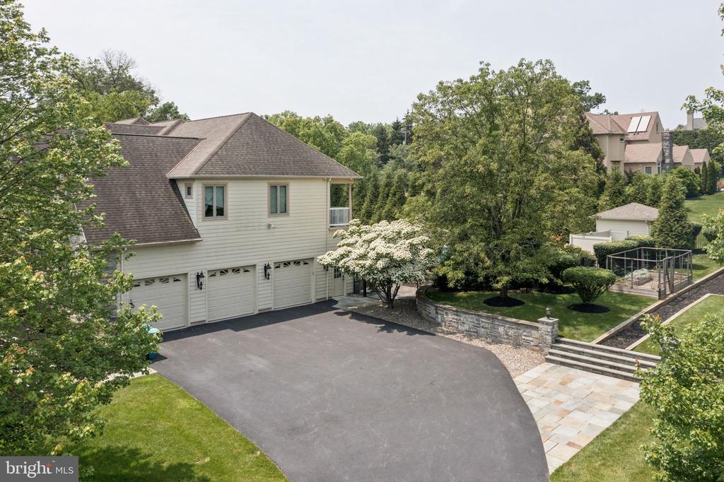 801 S PENN OAK ROAD