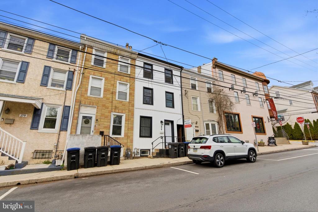 378 E ELM STREET