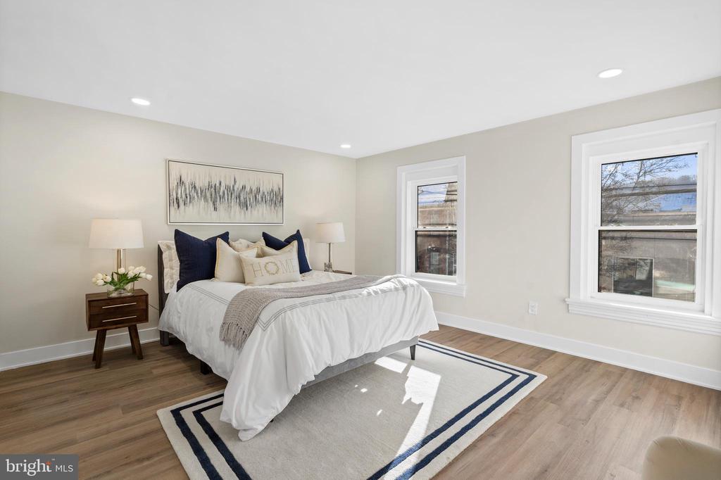 378 E ELM STREET