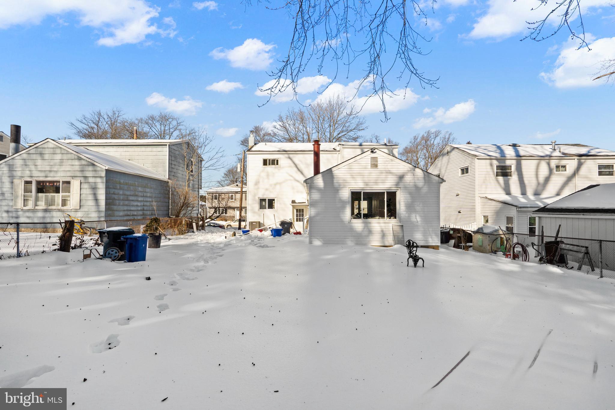 1717 CRESTVIEW AVENUE