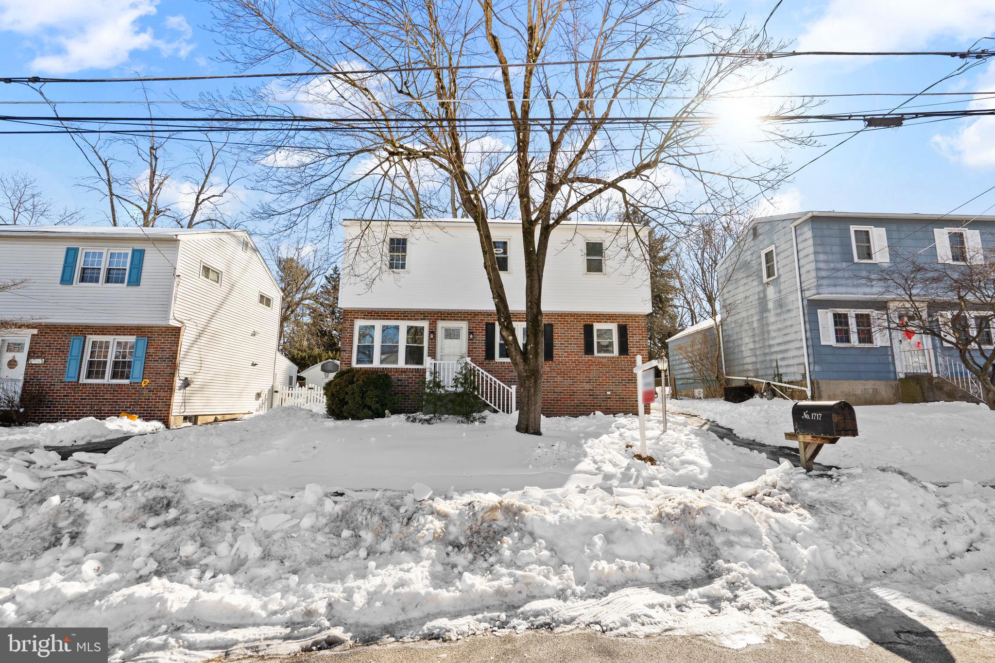 1717 CRESTVIEW AVENUE