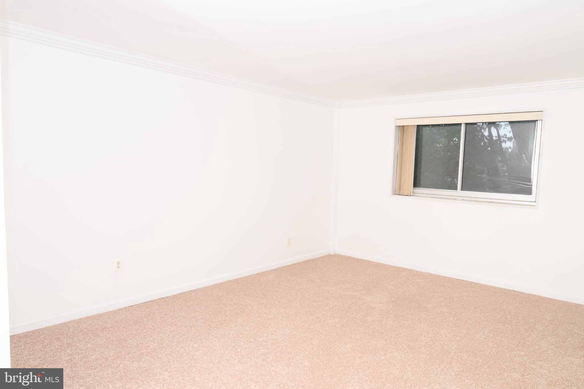 309 FLORENCE AVENUE 202N