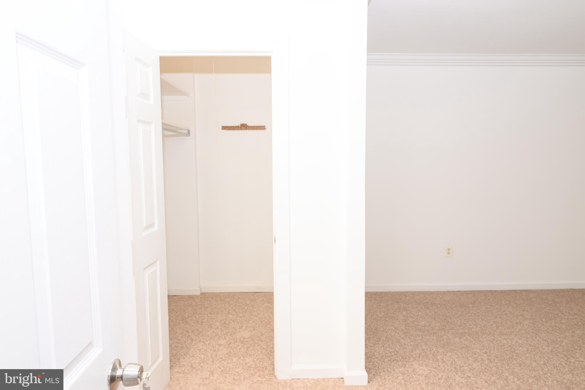 309 FLORENCE AVENUE 202N