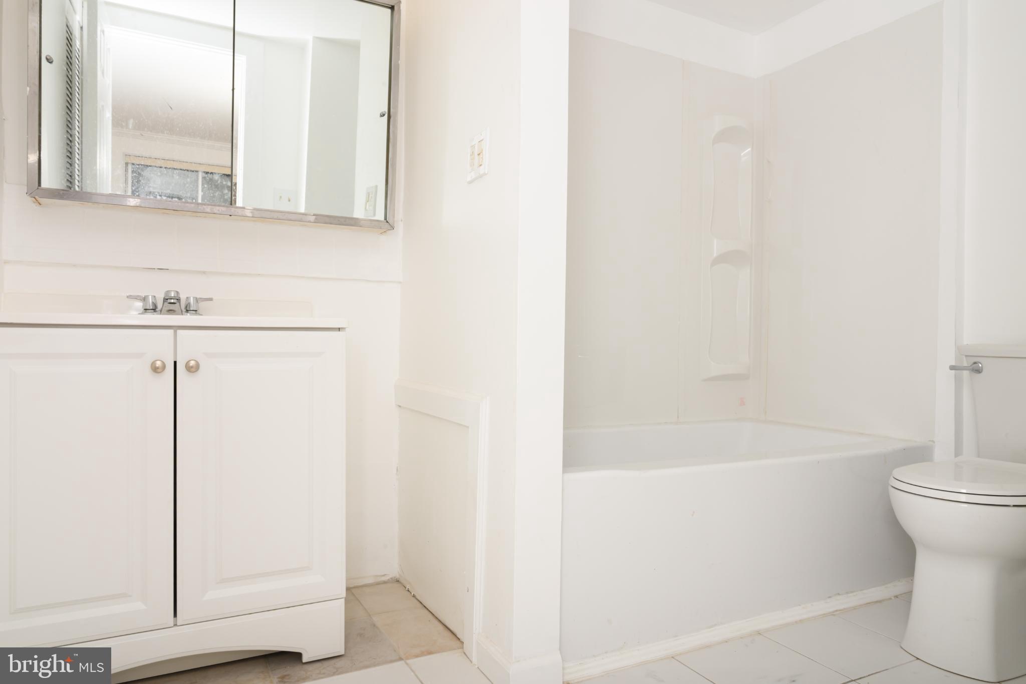 309 FLORENCE AVENUE 202N