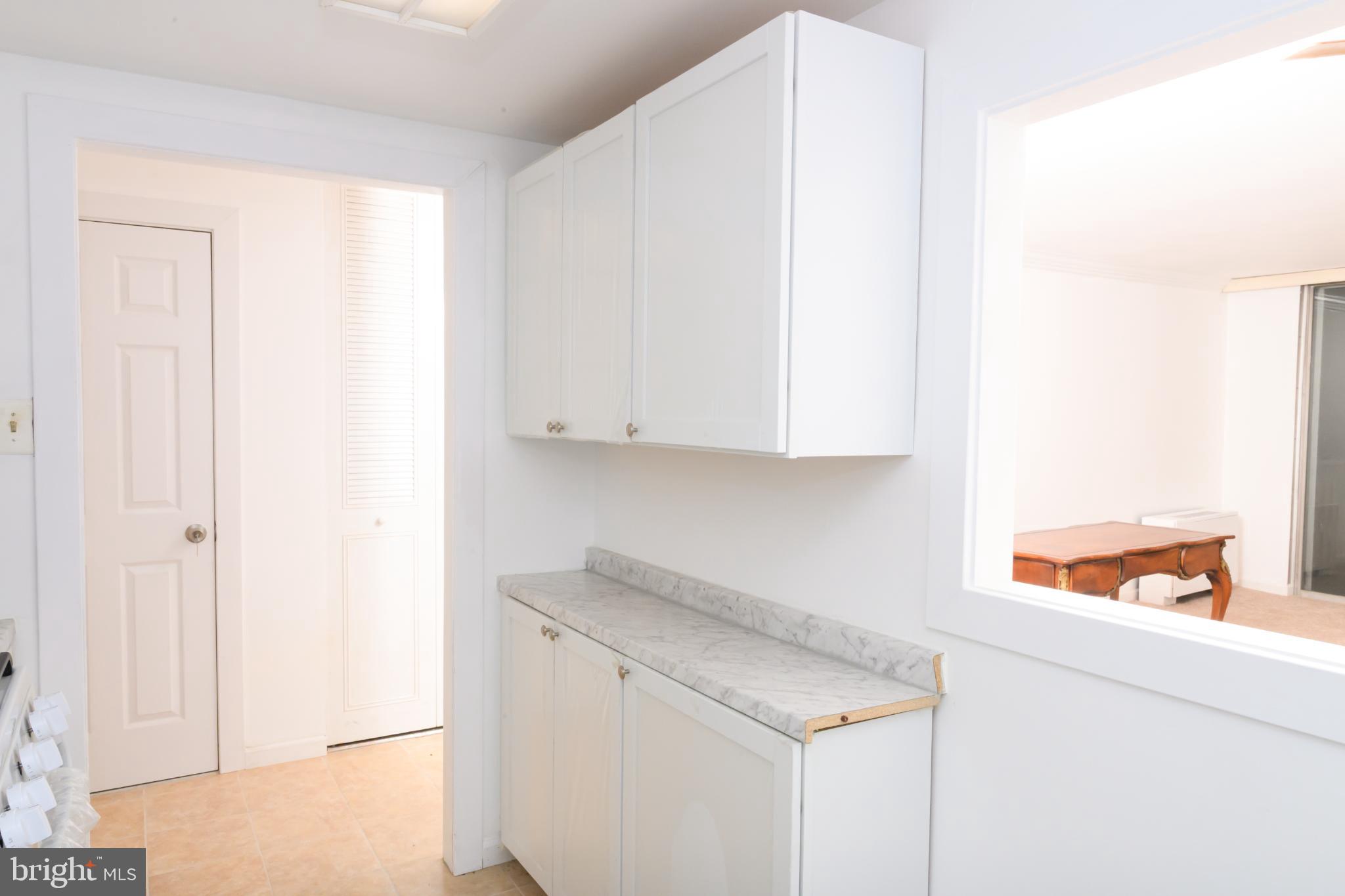 309 FLORENCE AVENUE 202N