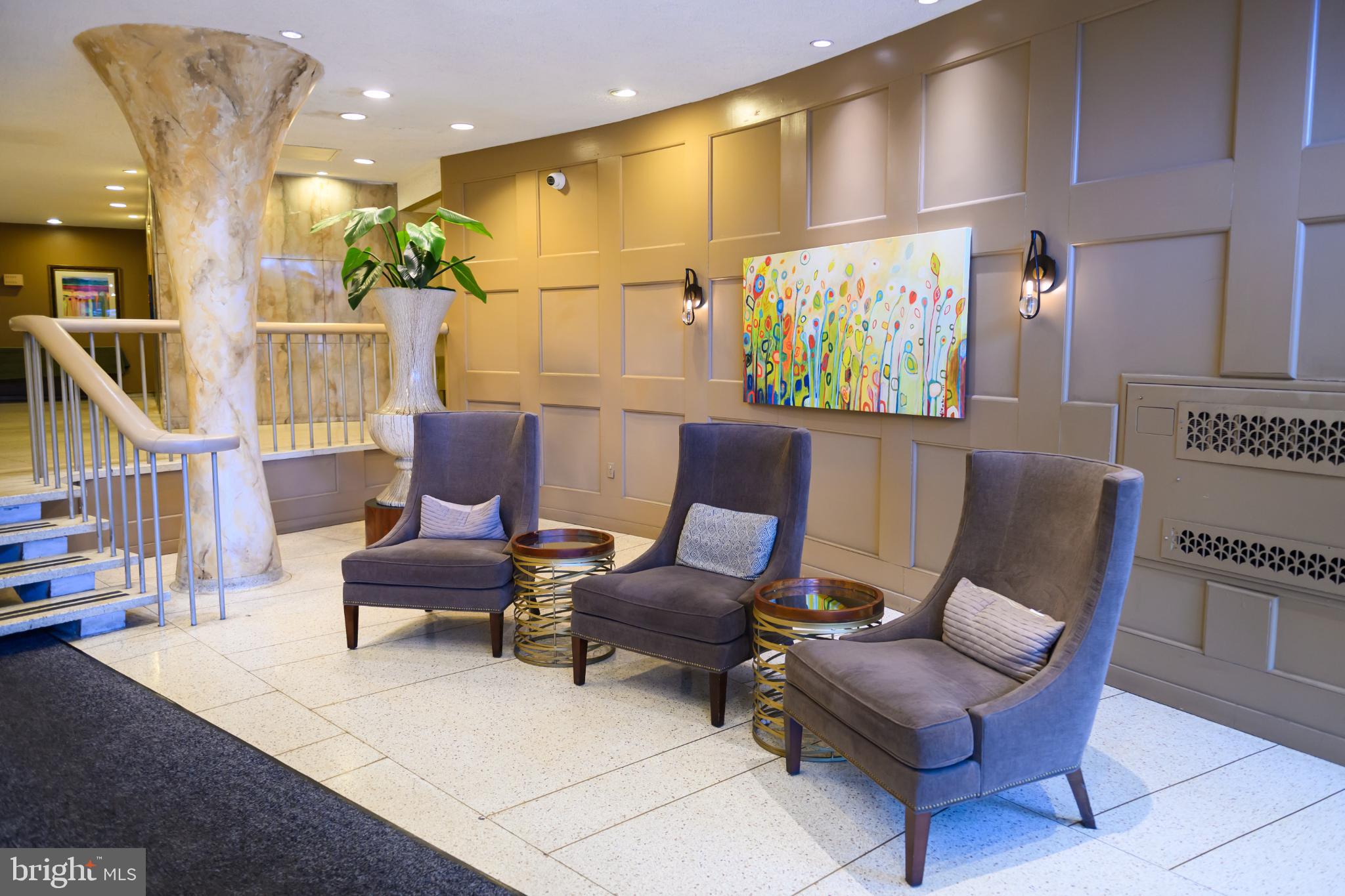 309 FLORENCE AVENUE 202N