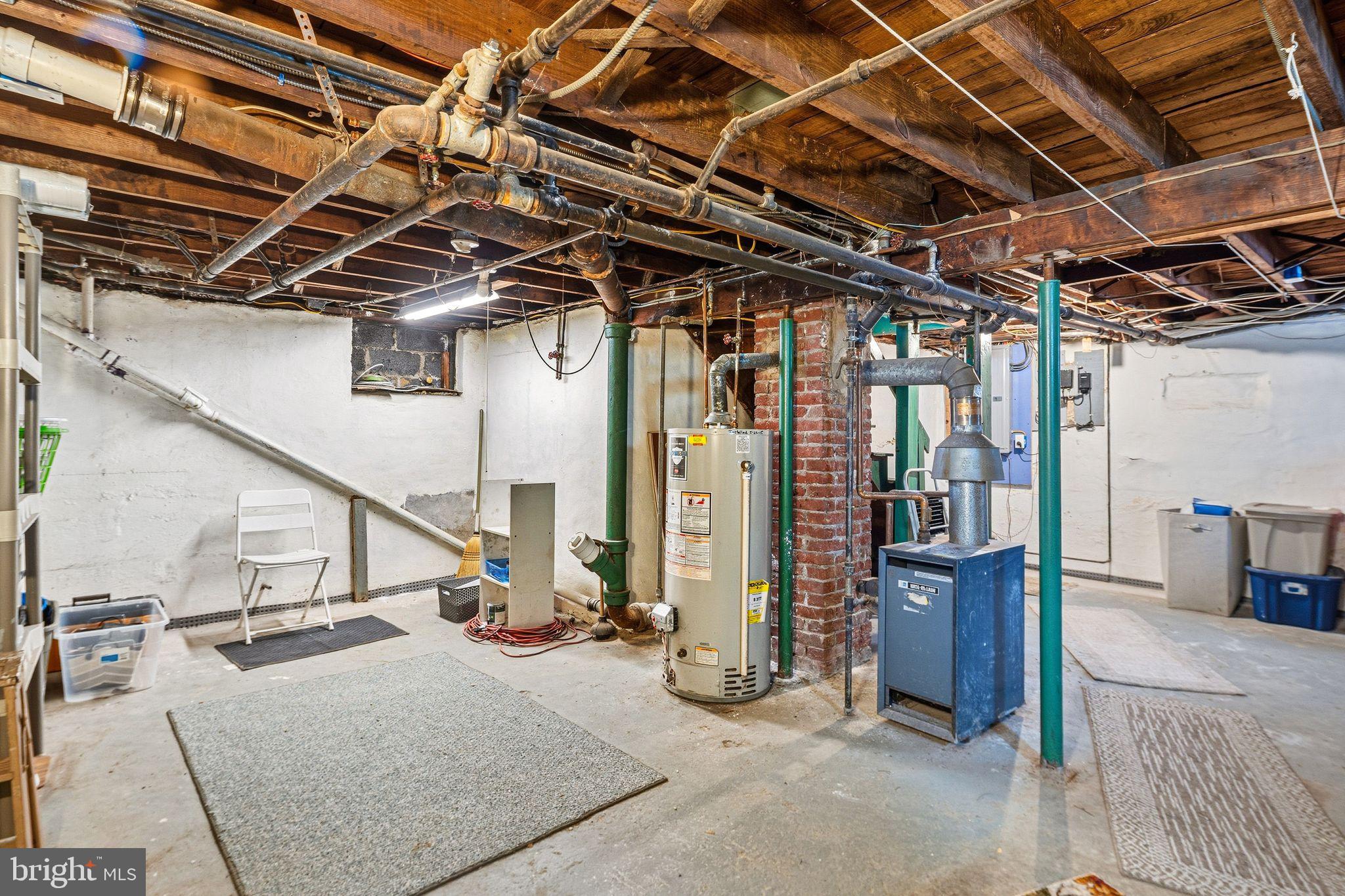 329 N TYSON AVENUE
