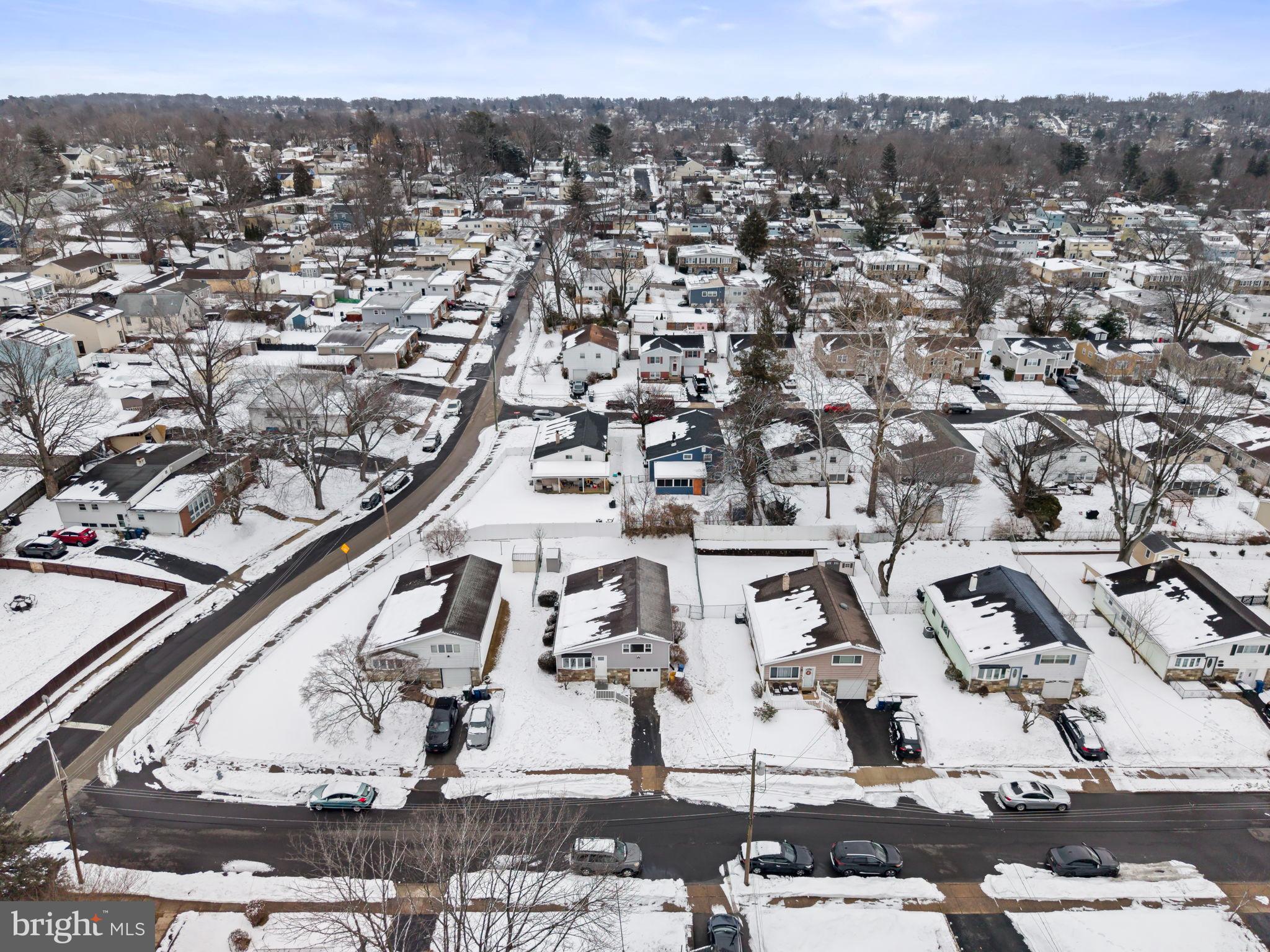 1567 LINDBERGH AVENUE