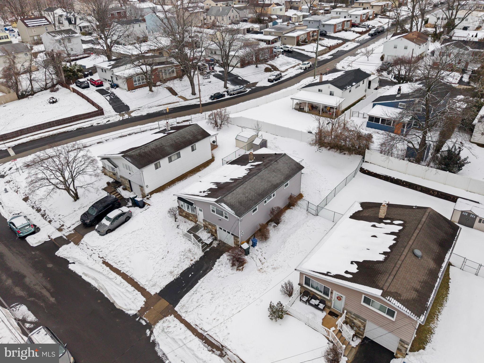 1567 LINDBERGH AVENUE