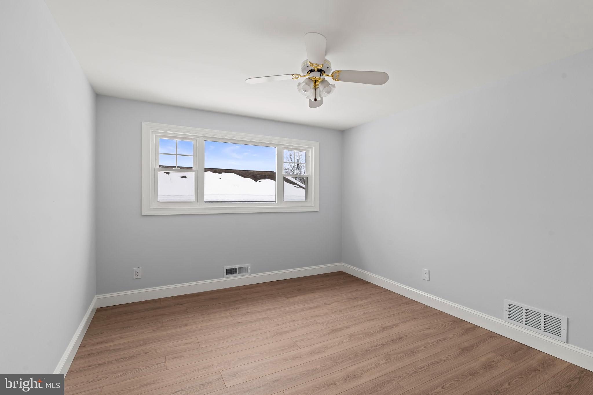 1567 LINDBERGH AVENUE