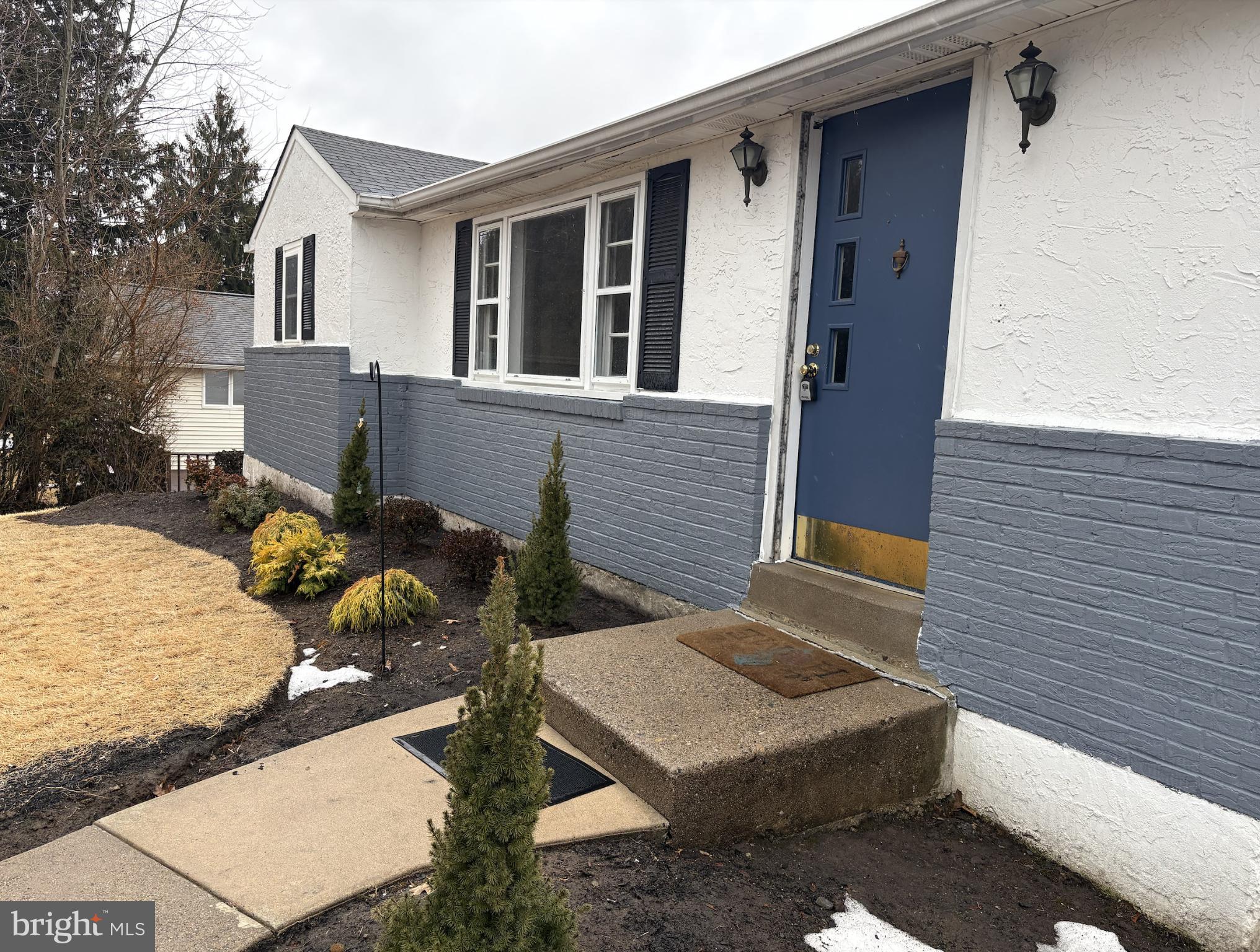 407 W MORELAND AVENUE