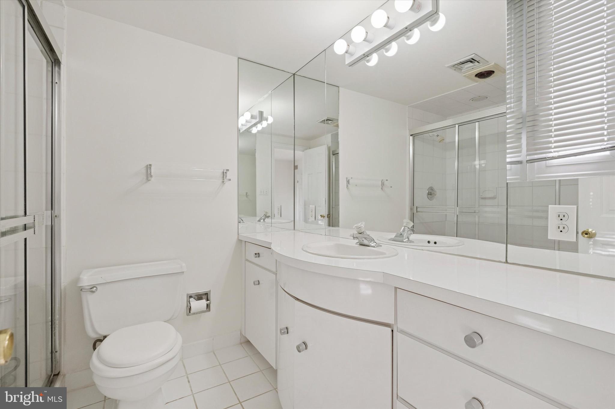 237 W MONTGOMERY AVENUE 2S