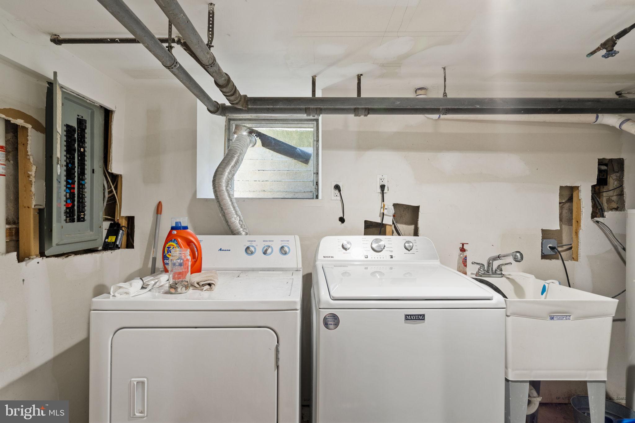 103 N HIGHLAND AVENUE