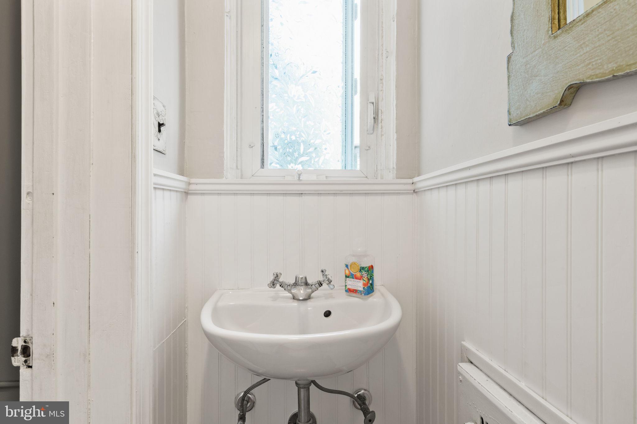 103 N HIGHLAND AVENUE