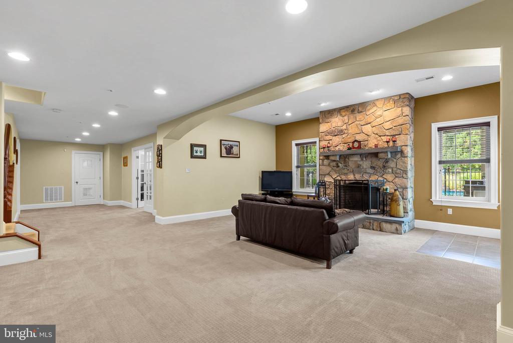 1519 CEDAR HILL ROAD