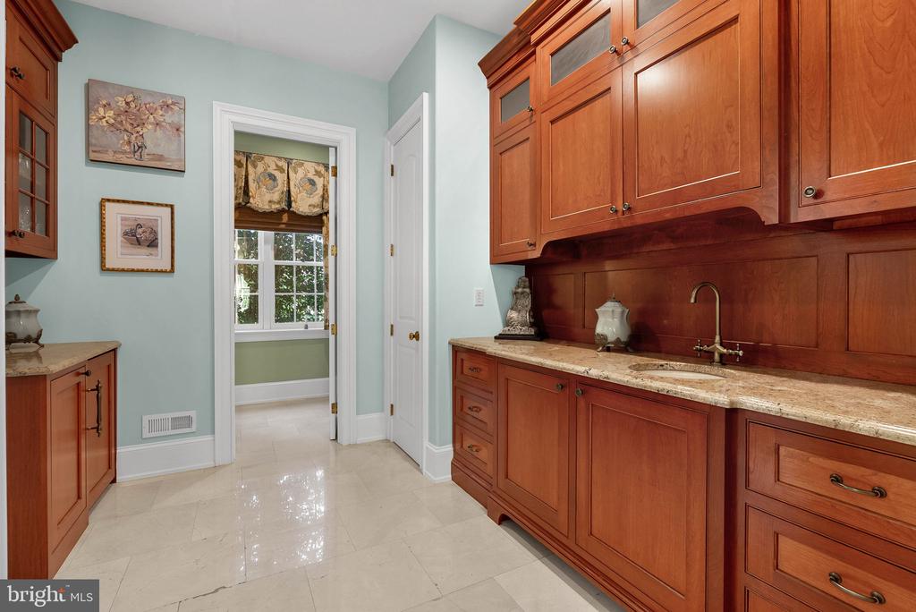 1519 CEDAR HILL ROAD