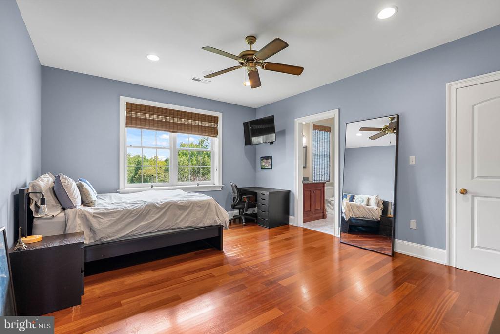 1519 CEDAR HILL ROAD