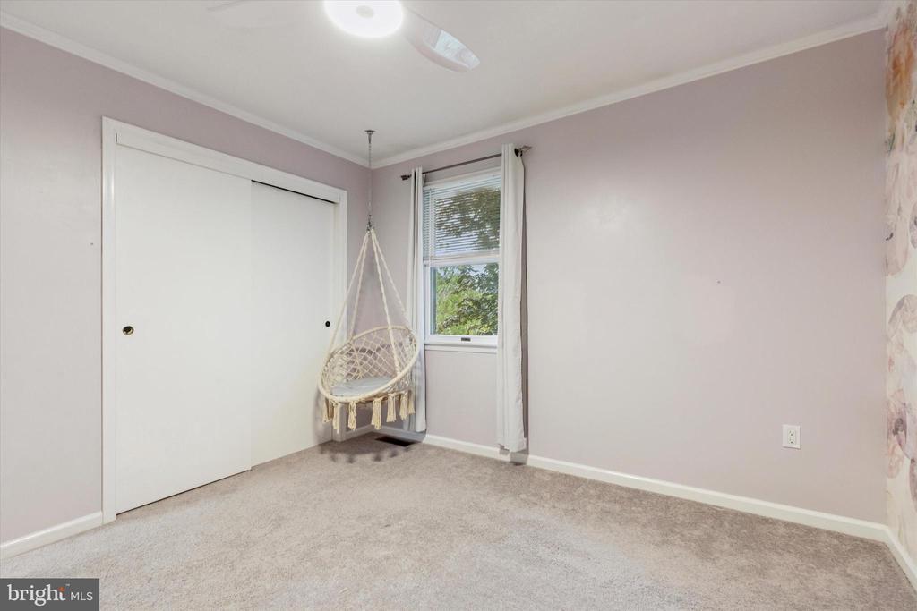 1333 JEFFREY LANE