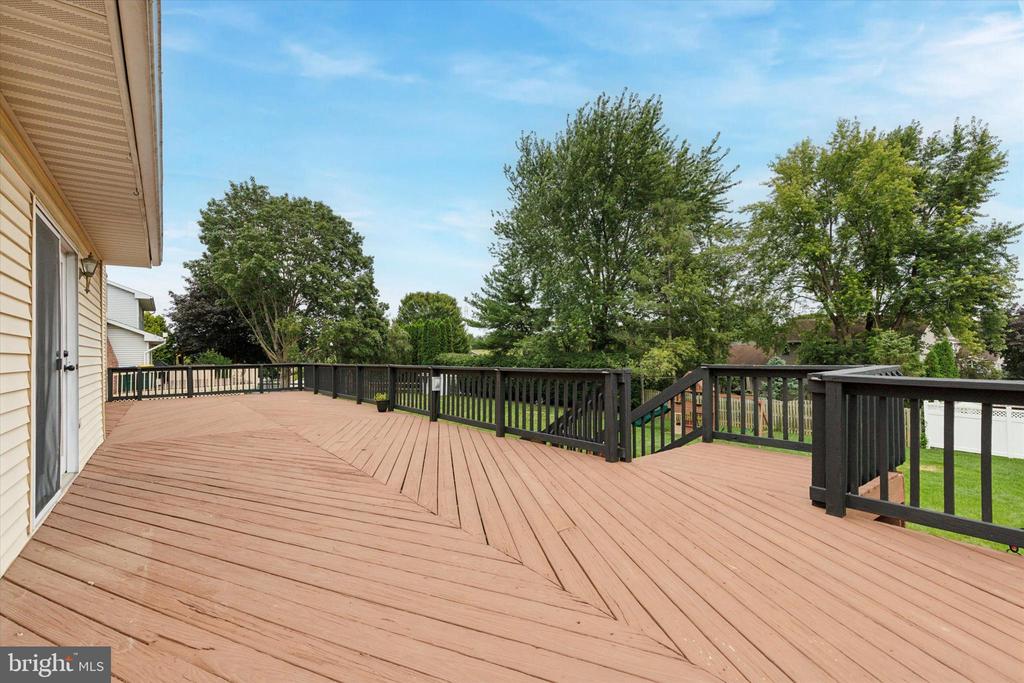 1333 JEFFREY LANE