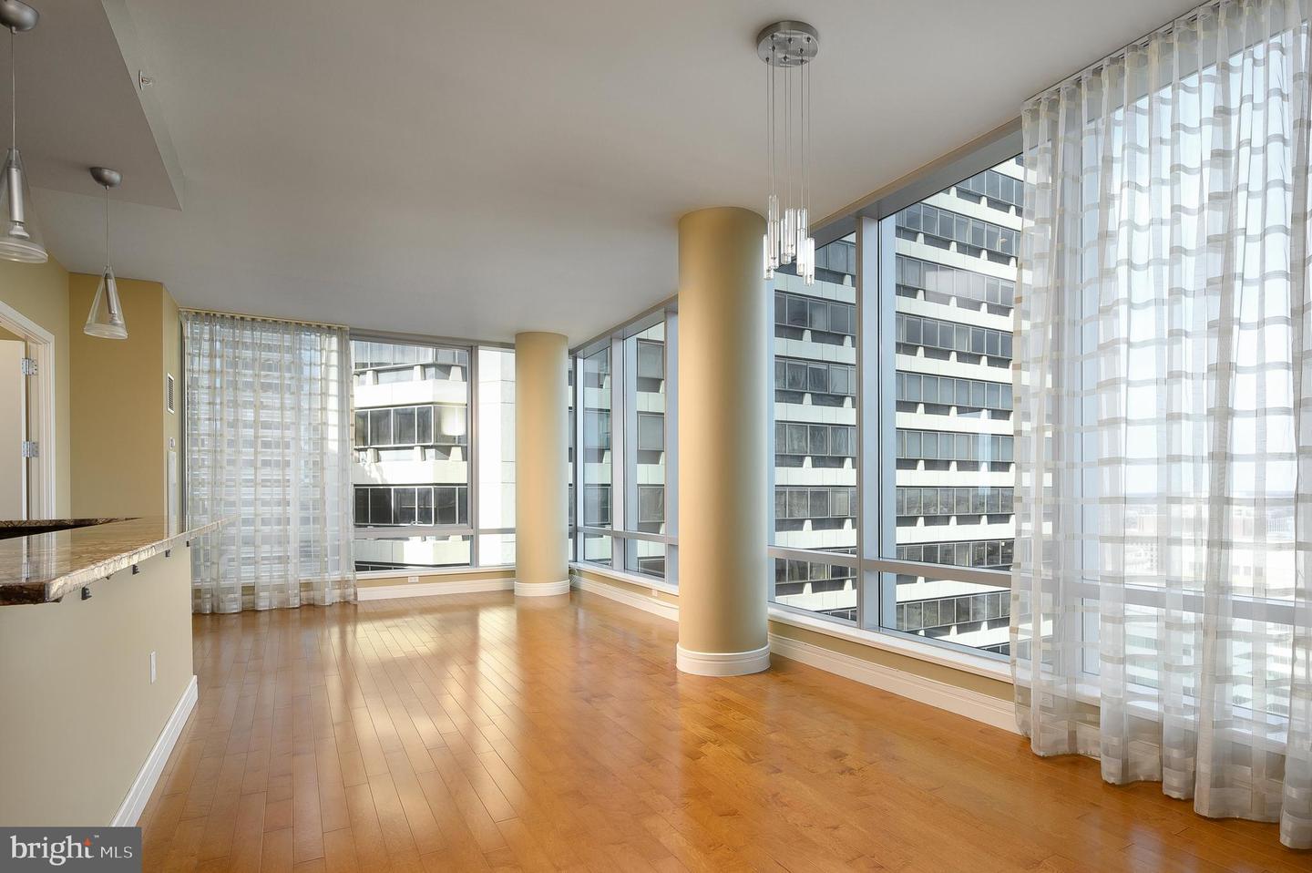 1414 S Penn Sq #31f